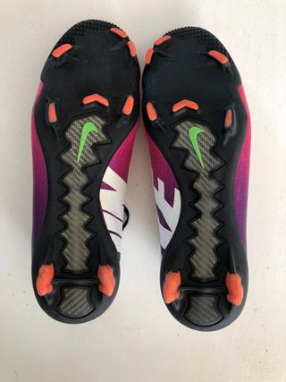 Bota fútbol niño Nike Mercurial Victory IV FG 38,5
