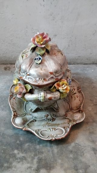 sopera decorativa