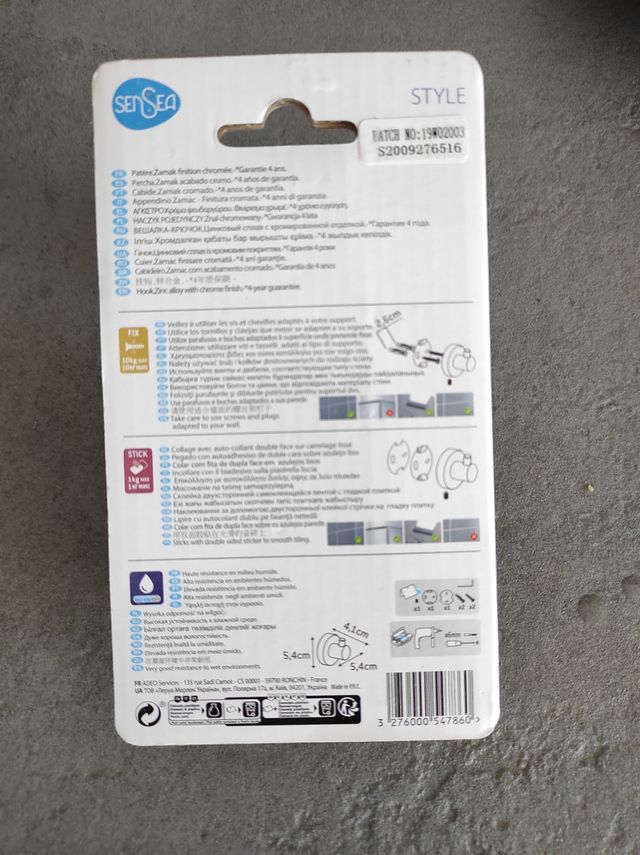 Percha de baño gris plata brillante sensea