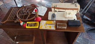 Maquina coser SINGER 368