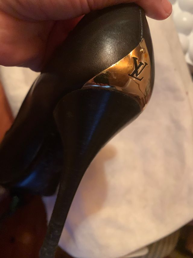 Zapatos Louis Vuitton talla 38,5