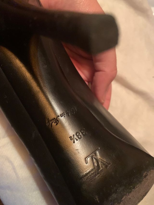 Zapatos Louis Vuitton talla 38,5