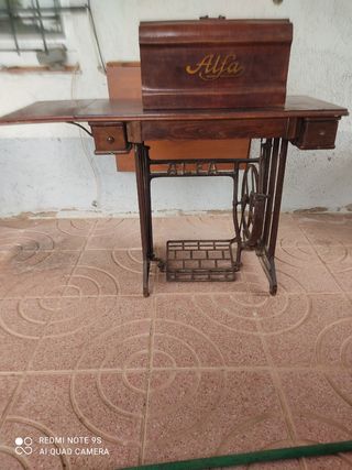 Máquina de coser antigua.
