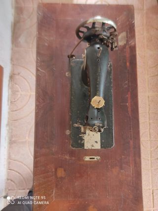 Máquina de coser antigua.
