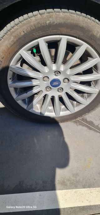 Por cambio de modelo 200EUROS 