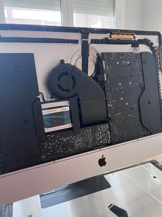 Imac 21,5 i5 2,7 Ghz 16Gb RAM - Pantalla Rota