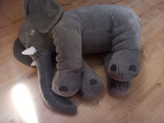 Elefante oso de peluche