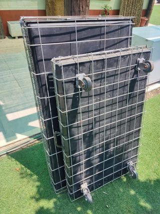 Jaula exposiciones plegable con ruedas