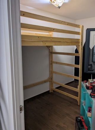 camas,camas altas y literas a medida  en madera