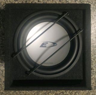 Subwoofer Alpine con cajón 12 pulgadas