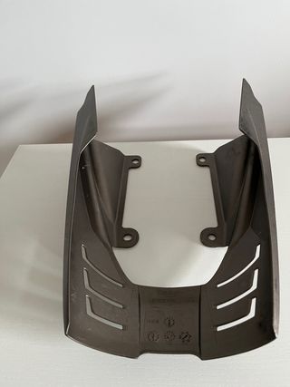 Embellecedor escape Triumph Daytona 675