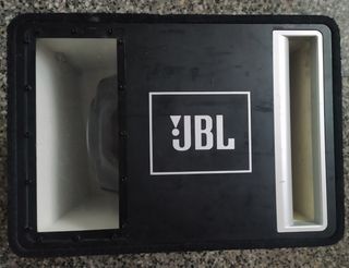Subwoofer jbl con cajón 12 pulgadas