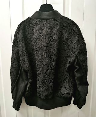 Cazadora encaje Zara nueva