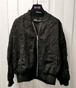 Cazadora encaje Zara nueva