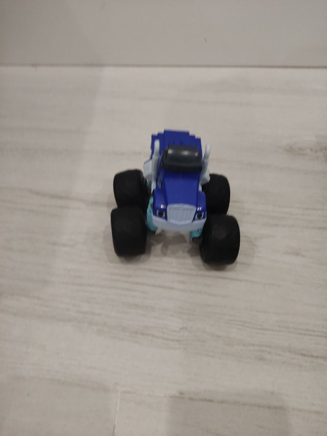 coche de blaze y crusher