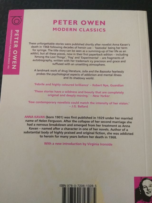 Julia and the Bazooka - Anna Kavan