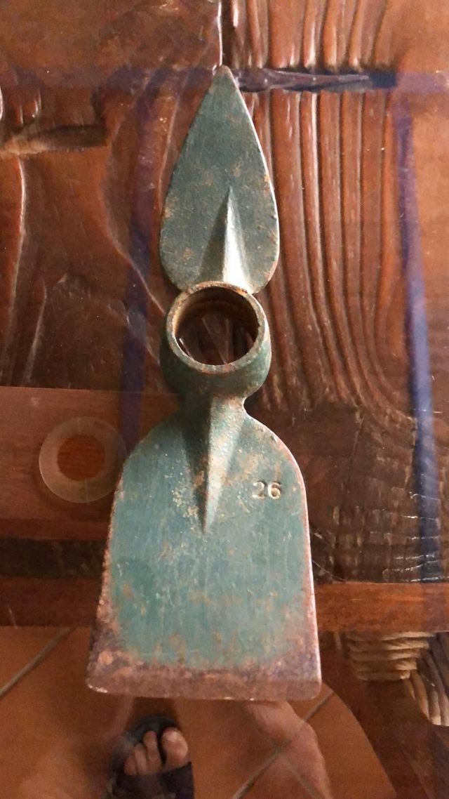 AZADA DE JARDINERIA CON PICO