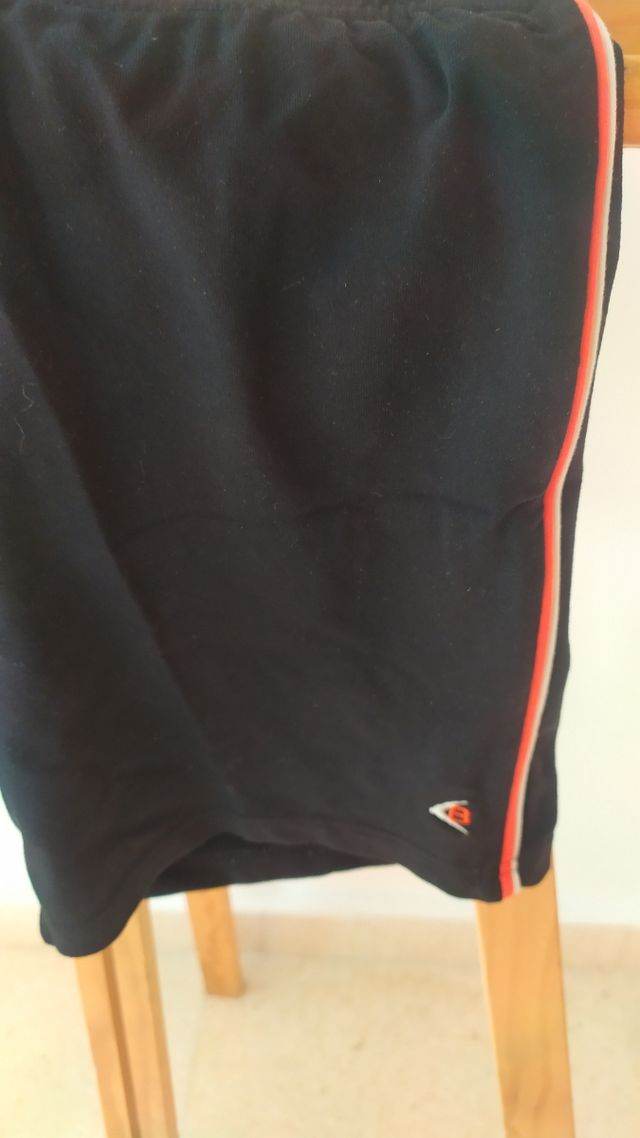 Pantalón corto punto negro elástico