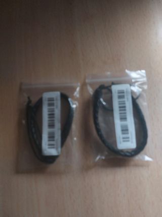 Pulsera de cuero negro (ajustable)