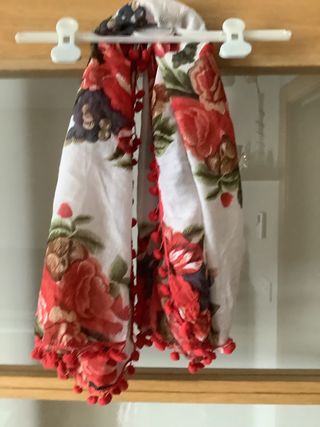 Pañuelo flores pompón "Bijou Brigitte"