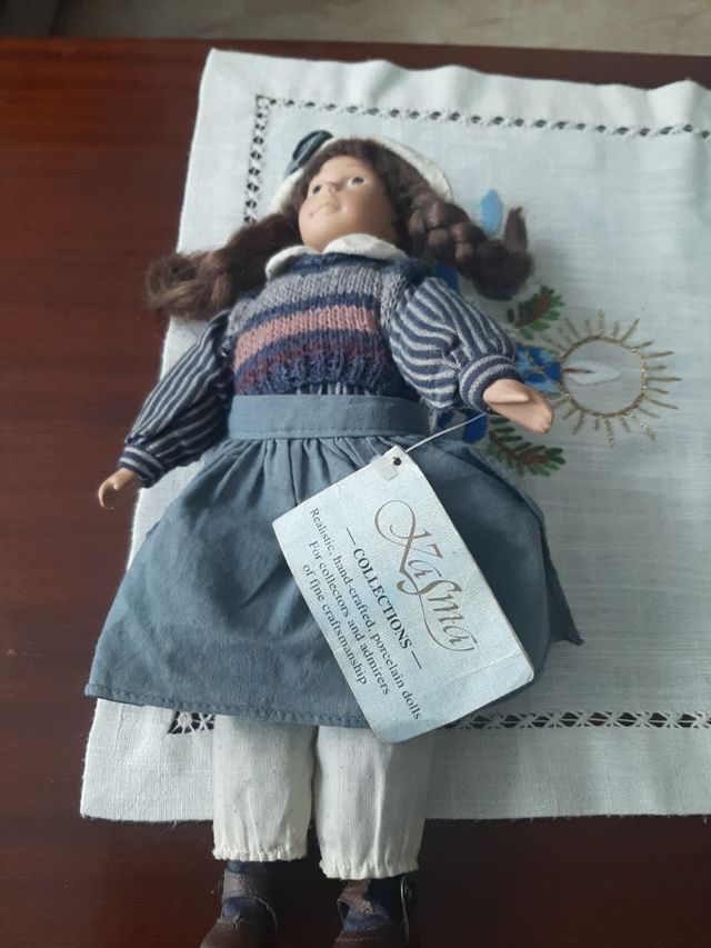 muñeca de porcelana kasma