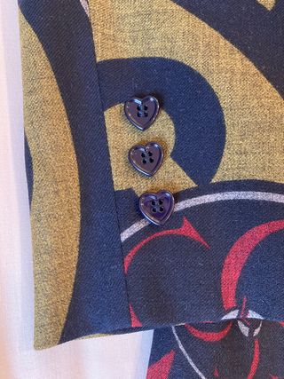 Chaqueta preciosa e impecable. Moschino mujer.