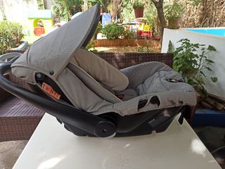 Carro de bebé, cuco, maxicosi y silla de paseo.