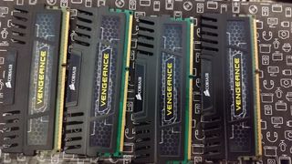 Corsair Vengeance DDR3 1600hz 16gb