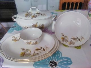 vajilla sin estrenar loza no hago envíos