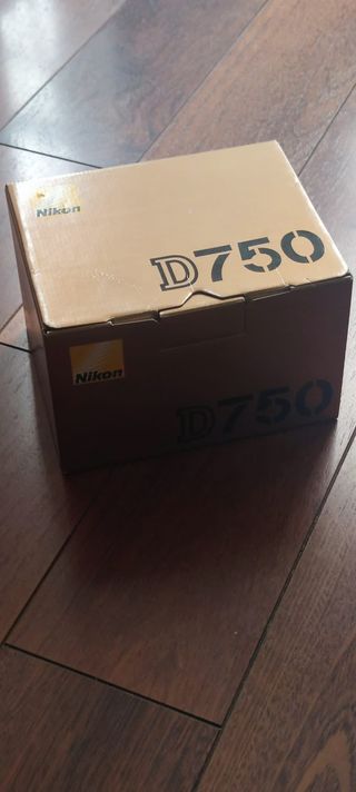 Equipo fotográfico  Nikon D750 Objetivos 85 y 50