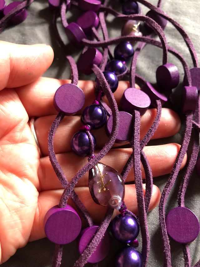 Collar abalorios gran tamaño, morado