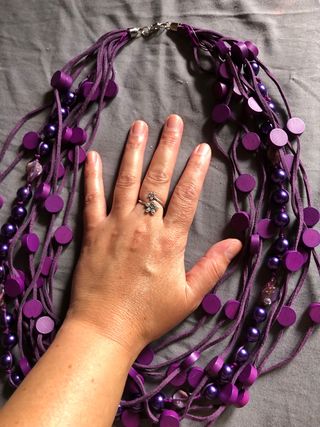 Collar abalorios gran tamaño, morado