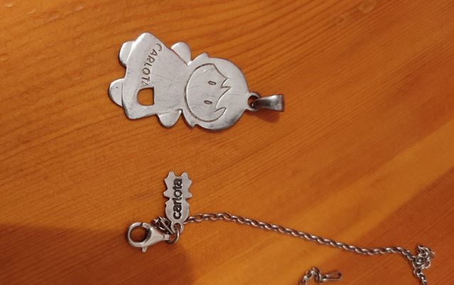 pendientes muñeca Carlota y colgante en plata