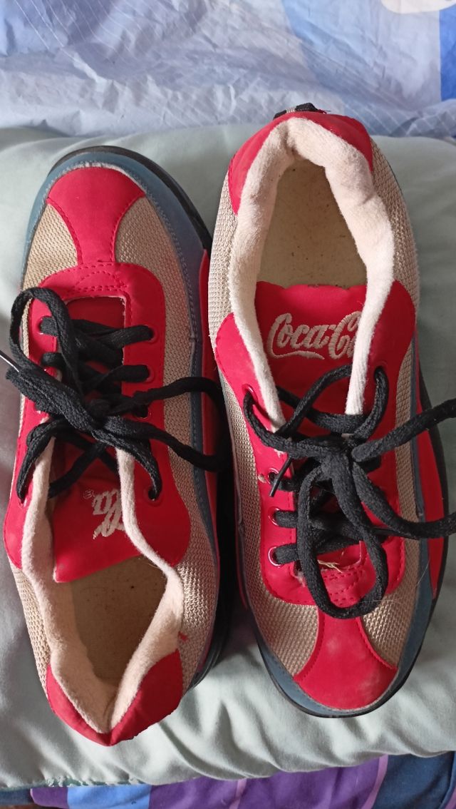 Zapatillas con ruedas Cocacola