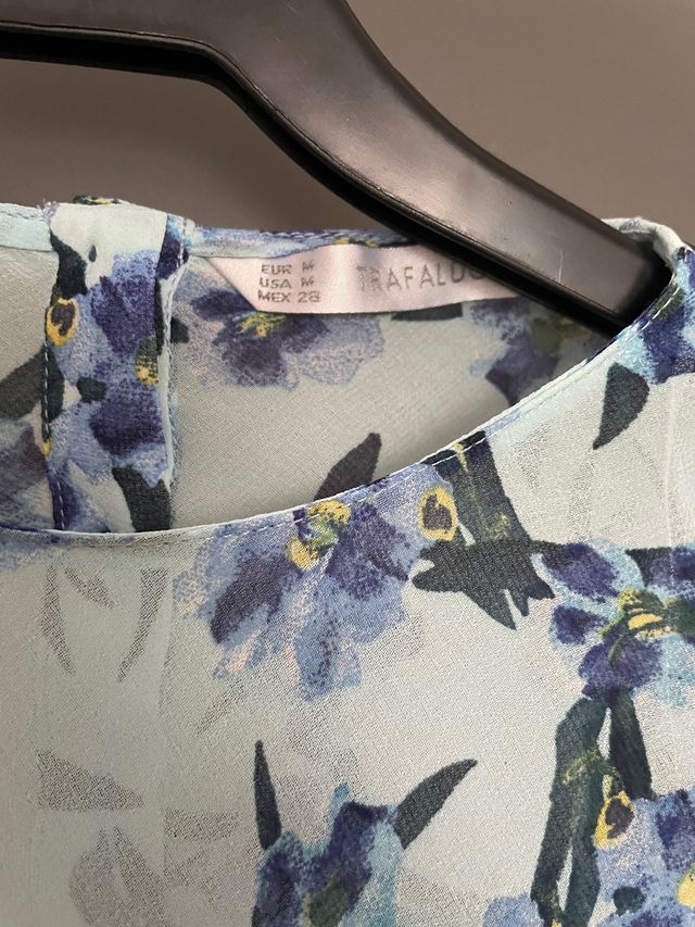 Blusa gasa flores zara