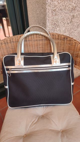 Bolso porta documentos de Zara