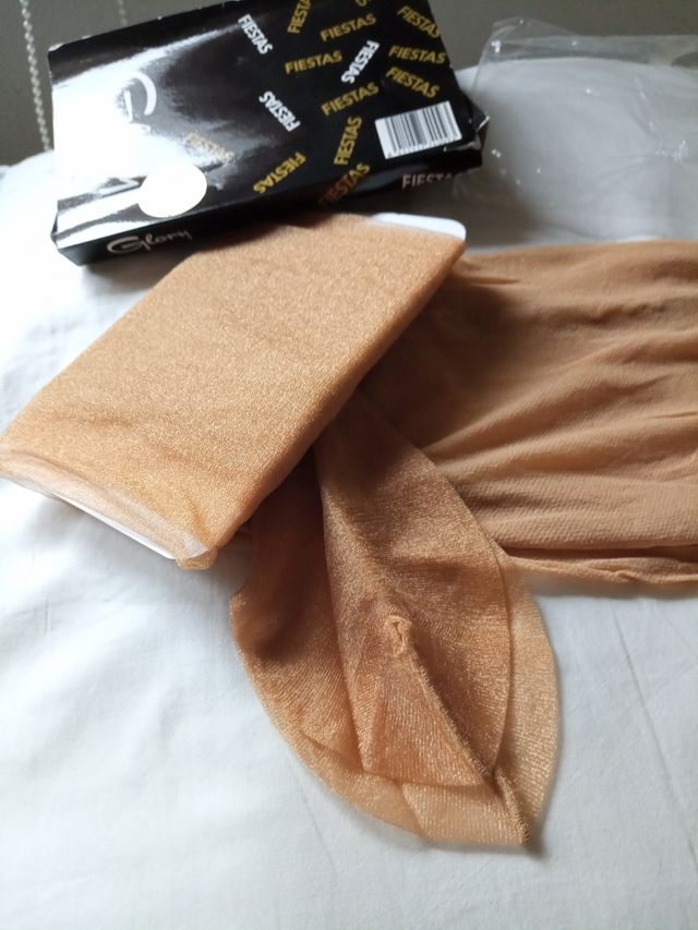 Medias de fiesta dorada con brillo