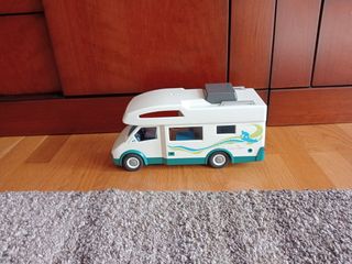 Autocaravana de Playmobil con 2 muñecos 