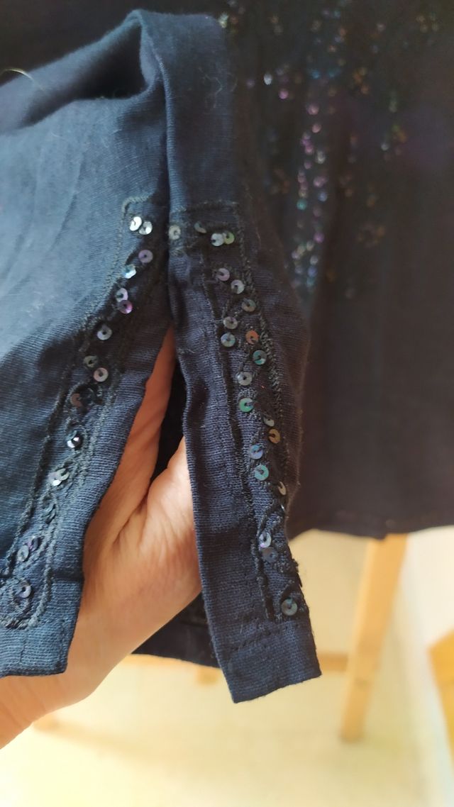 Camisa Lino negro con pequeños detalles lentejiela