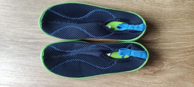 Escarpines talla 34-35 color azul oscuro