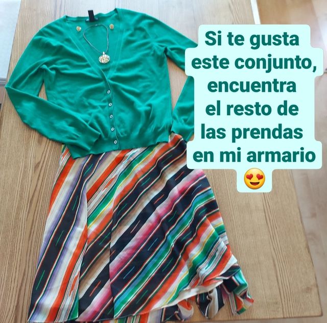 Conjunto de colgante y pendientes