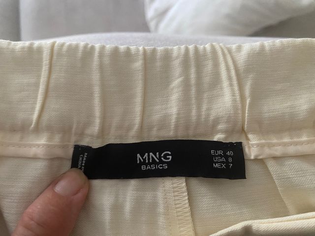 Short color marfil Mango talla M