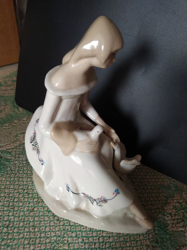 precio final!  Mujer con patos