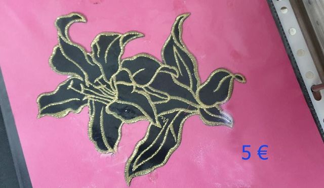 Adornos para vestidos, 5 € la unidad