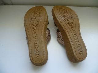 VENDO SANDALIAS TEX  A ESTRENAR PREGUNTAR