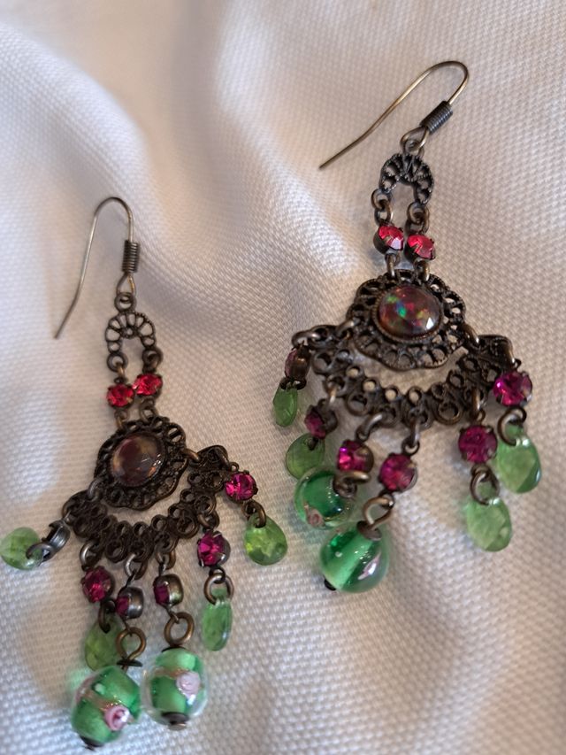 pendientes piedrecitas de colores