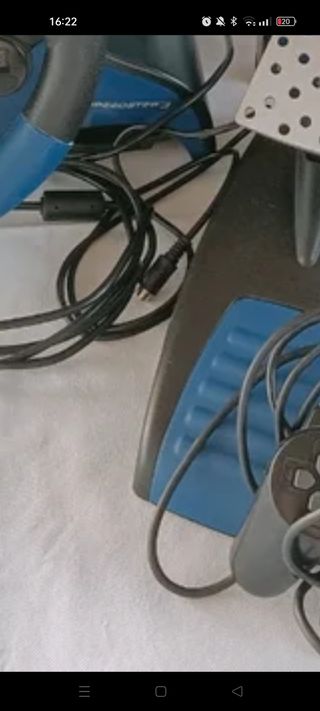 volante,pedales,y mando PlayStation