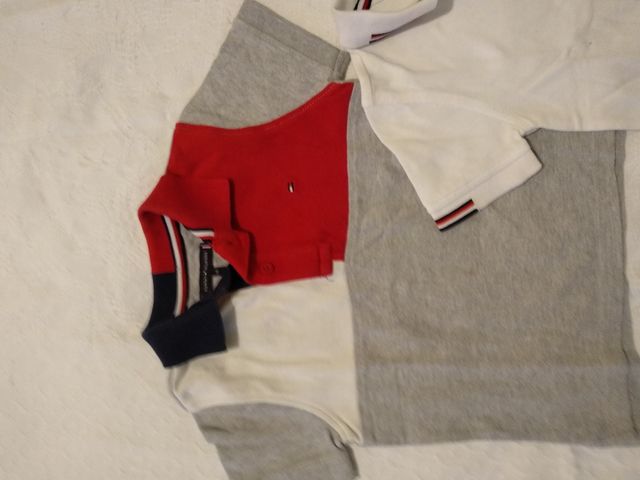 polo Tommy Hilfiger niño 98cm