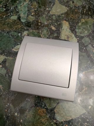 Pack interruptores y enchufes BJC IRIS