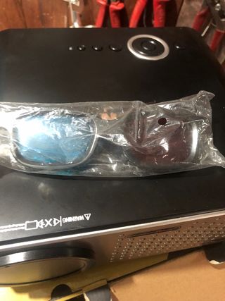 Proyector aún más pantalla